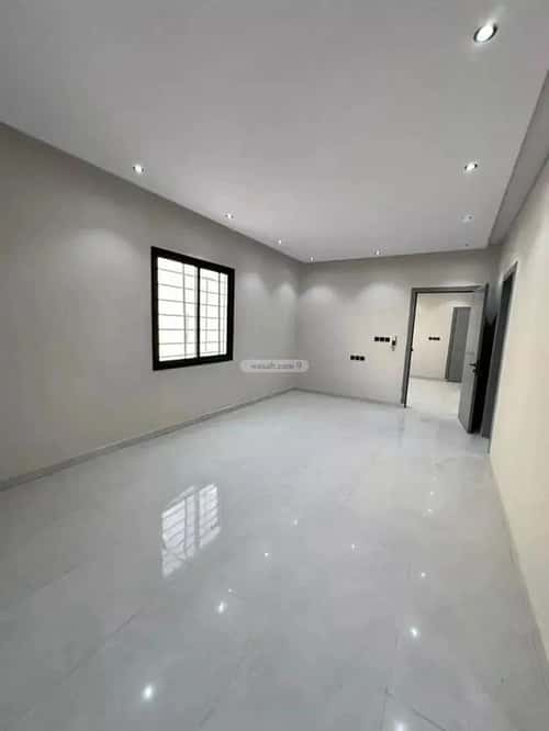 5 bedroom floor in Al Janadriyah 2