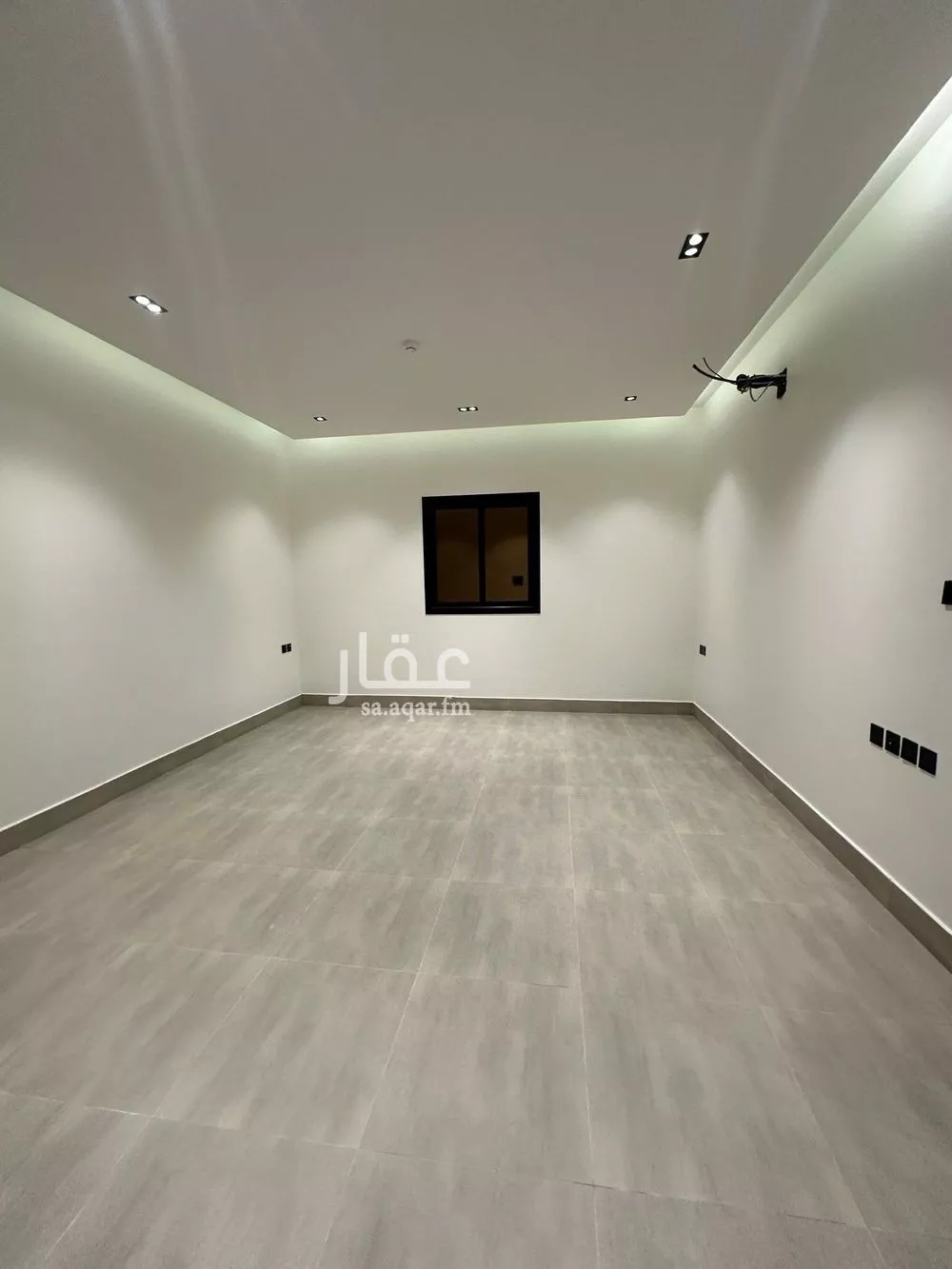 4 bedroom apartment in Al Yarmouk 8