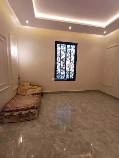3 bedroom apartment in Al Hazm 8