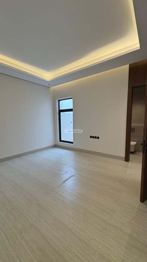 5 bedroom villa in Al Mahdiyyah 3