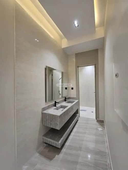 5 bedroom floor in Al Janadriyah 2