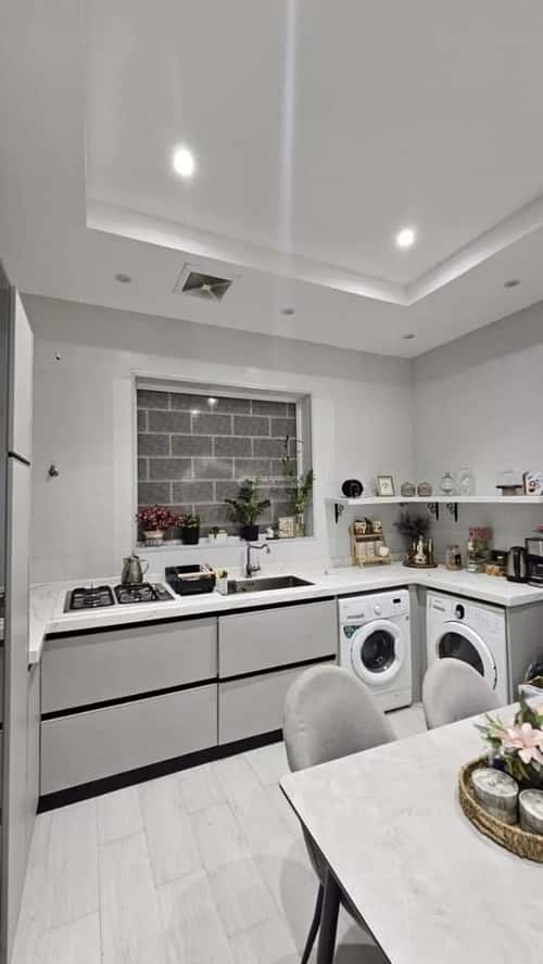 5 bedroom villa in Al Rimal 1