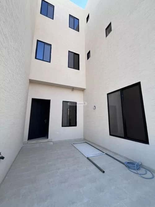 5 bedroom villa in Al Mahdiyyah 7
