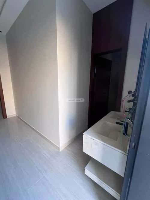 5 bedroom villa in Al Mahdiyyah 2