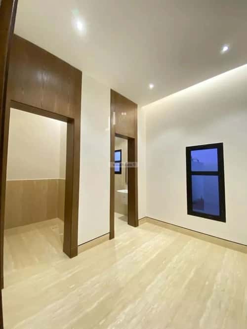 5 bedroom villa in Al Mahdiyyah 1