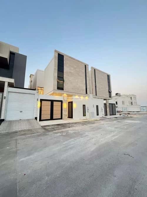 6 bedroom villa in Al Mahdiyyah 4
