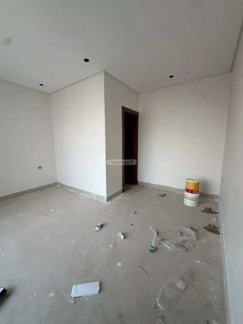 5 bedroom villa in Al Mahdiyyah 3