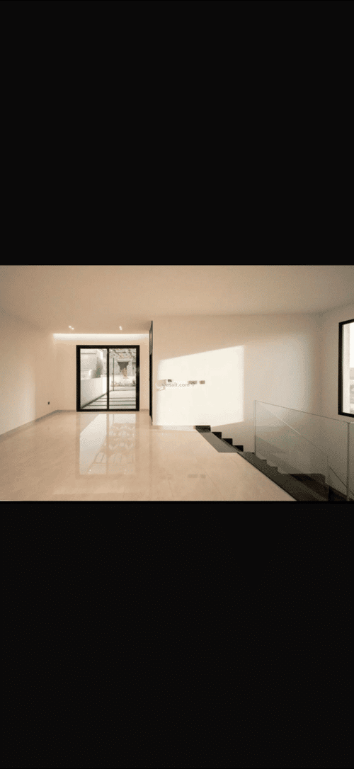 5 bedroom villa in Az Zomorod 4