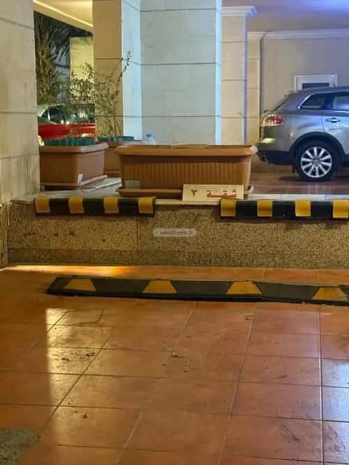 5 bedroom apartment in Al Rawdah 11