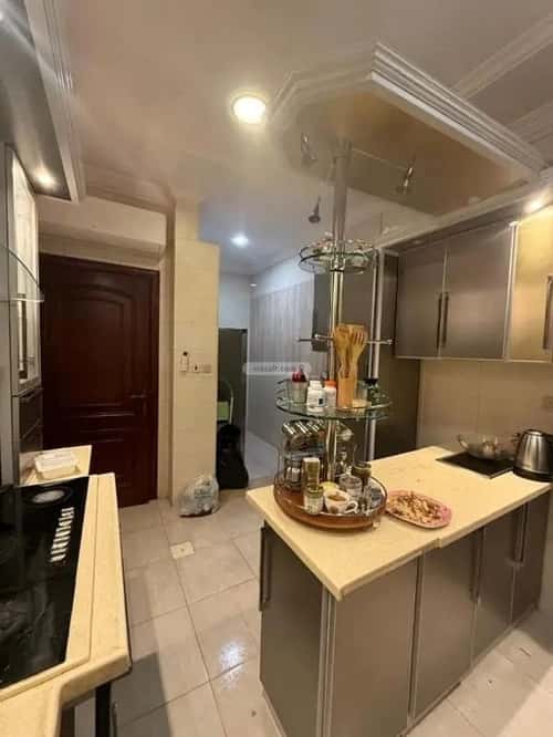 5 bedroom apartment in Al Rawdah 3