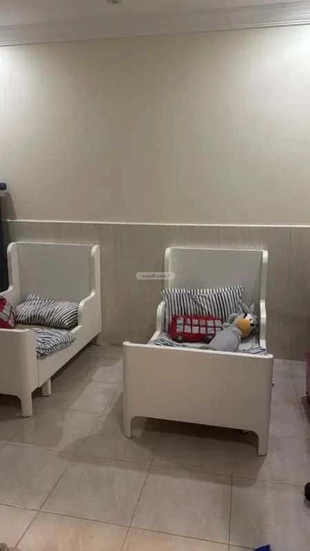 5 bedroom apartment in Al Rawdah 9