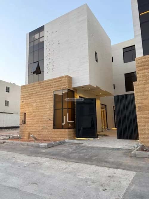5 bedroom villa in Al Mahdiyyah 2