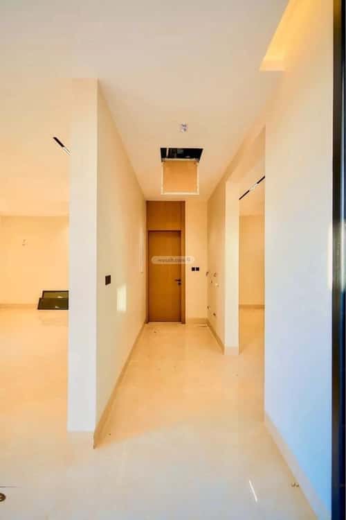 5 bedroom villa in Al Mahdiyyah 2