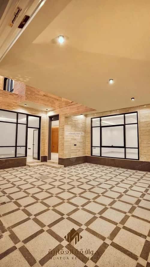 4 bedroom villa in Al Mahdiyyah 2