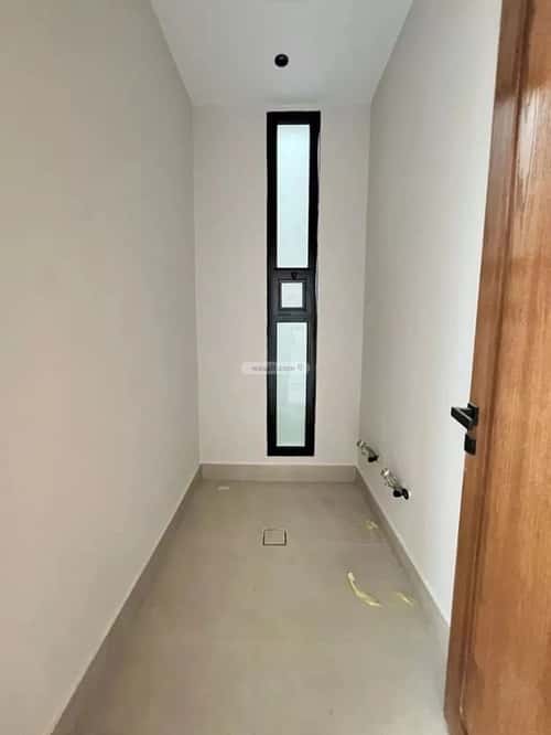 5 bedroom villa in Al Mahdiyyah 4