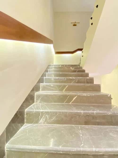 6 bedroom villa in Al Mahdiyyah 3