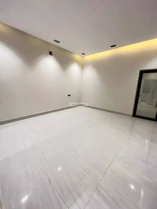 6 bedroom villa in Al Mahdiyyah 2