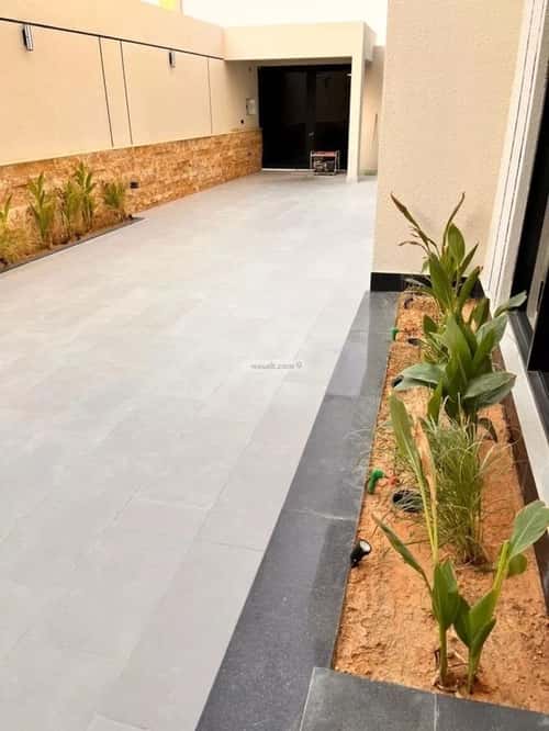 5 bedroom villa in Al Mahdiyyah 1