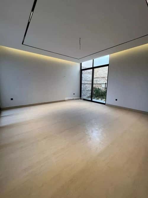 6 bedroom villa in Al Mahdiyyah 3