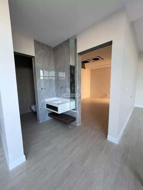 4 bedroom villa in Al Mahdiyyah 4
