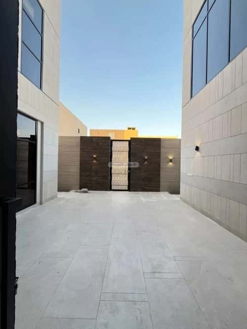 6 bedroom villa in Al Mahdiyyah 2