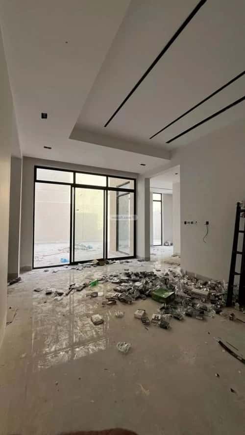4 bedroom villa in Al Mahdiyyah 2
