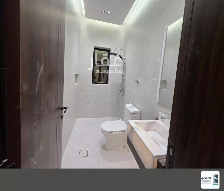 6 bedroom apartment in Al Bawadi 10