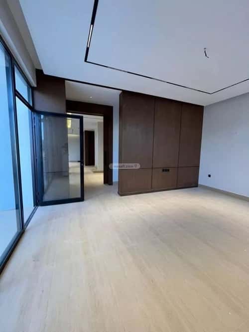 5 bedroom villa in Al Mahdiyyah 4