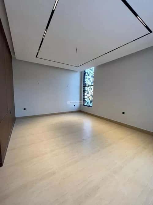 5 bedroom villa in Al Mahdiyyah 4