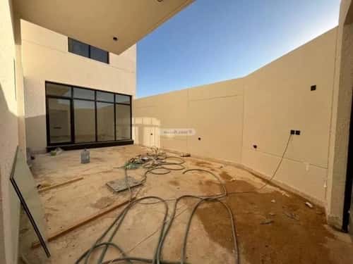 5 bedroom villa in Al Mahdiyyah 4
