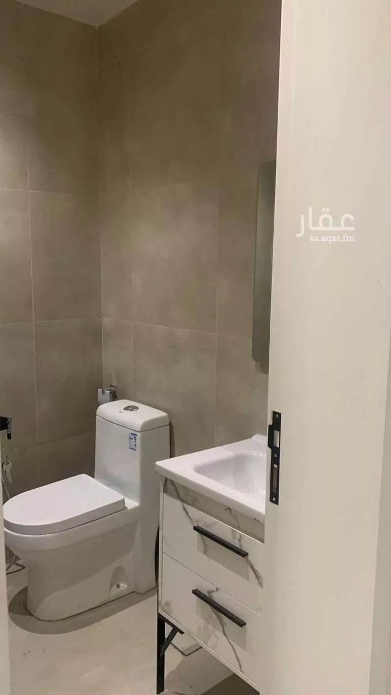 شقة 3 غرف في العارض 8