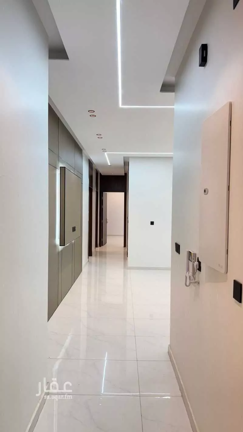 5 bedroom villa in Al Salam 13