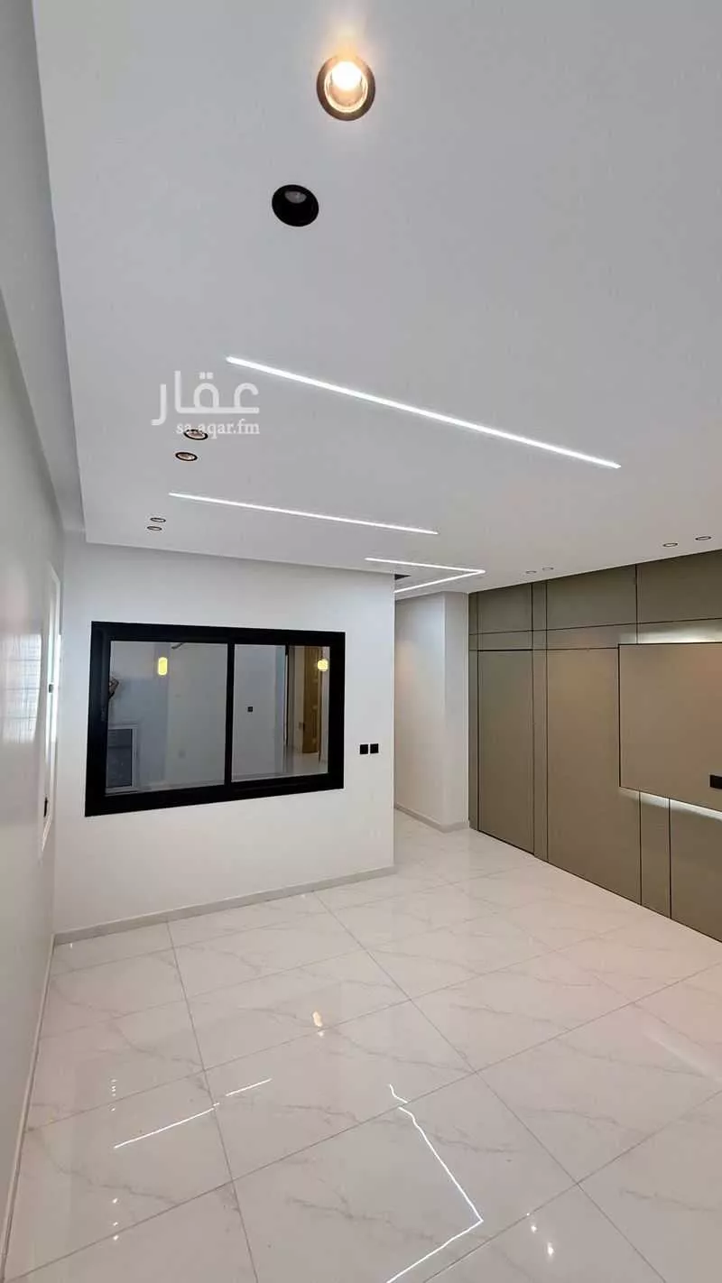 5 bedroom villa in Al Salam 15