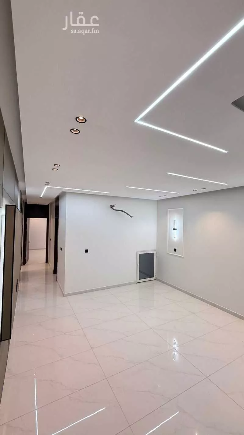 5 bedroom villa in Al Salam 9