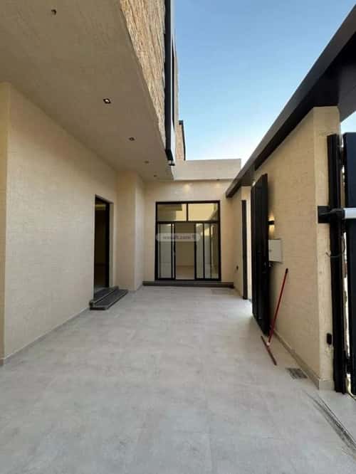 6 bedroom villa in Al Narjis 5