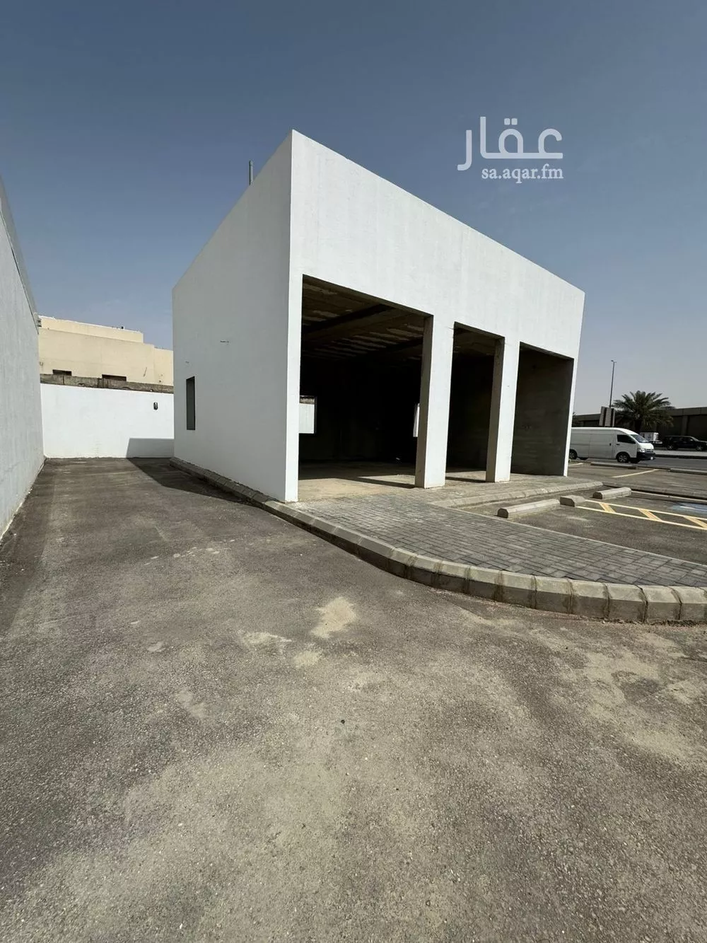 محل 3277 م² في الفيصلية 4