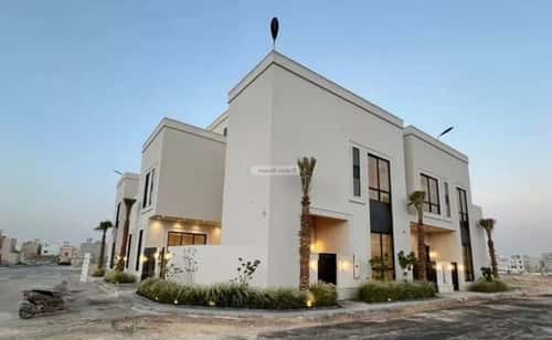 5 bedroom villa in Al Mahdiyyah 3