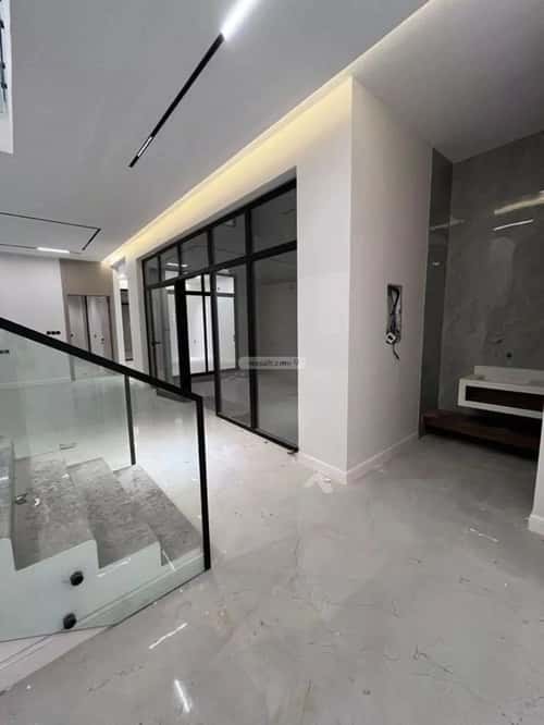 5 bedroom villa in Al Mahdiyyah 2