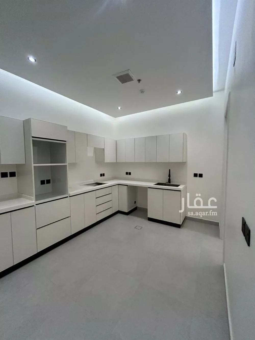 4 bedroom apartment in Al Narjis 5