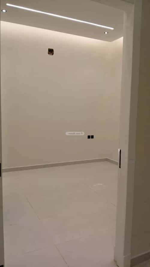 6 bedroom villa in Al Farouq 4