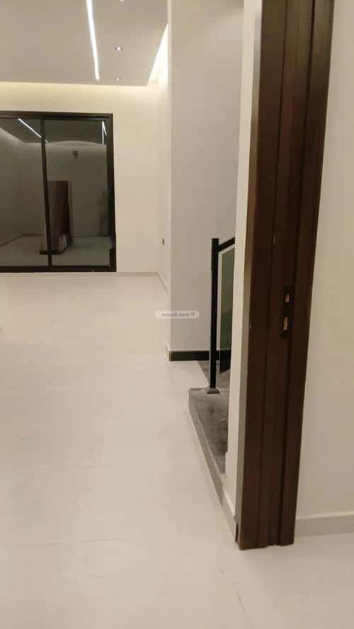 6 bedroom villa in Al Farouq 5