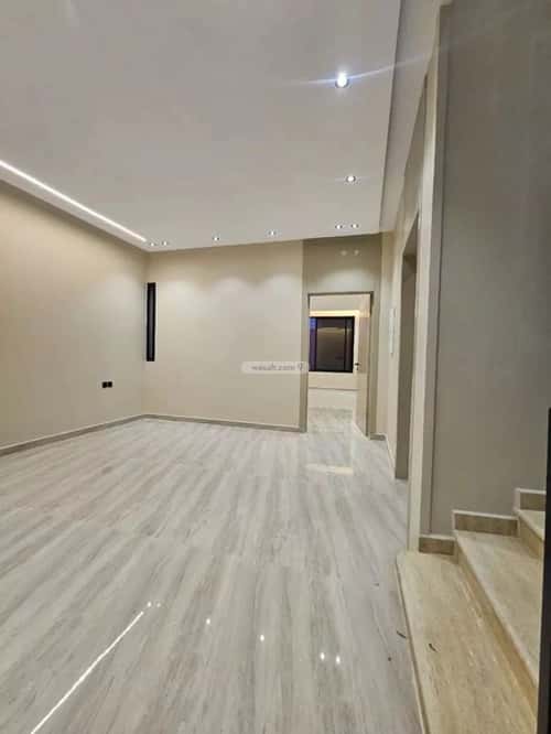 6 bedroom villa in Al Uraija Al Gharbi 3