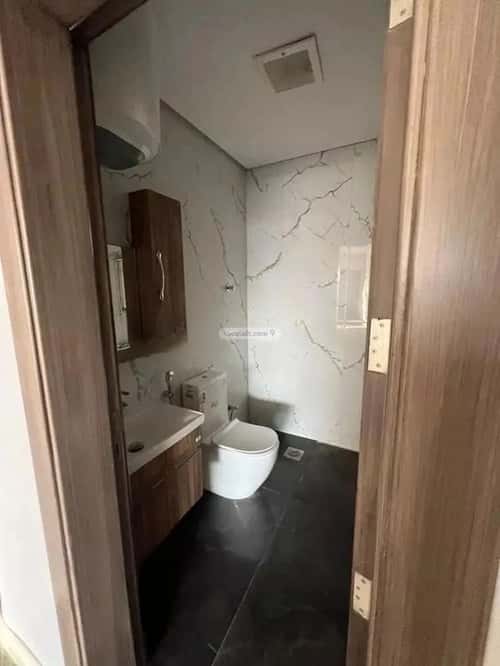 8 bedroom villa in Al Mahdiyyah 3