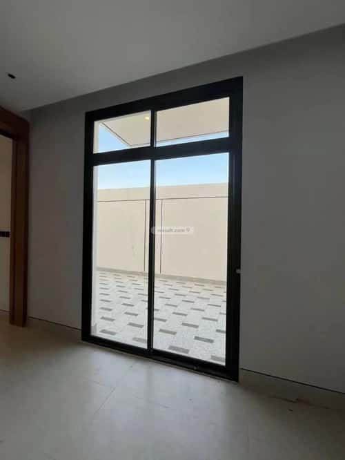 5 bedroom villa in Al Mahdiyyah 3
