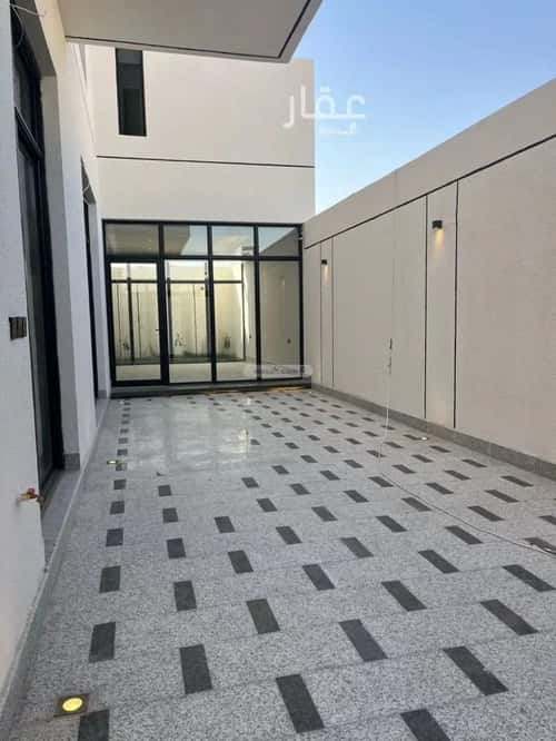5 bedroom villa in Al Mahdiyyah 4