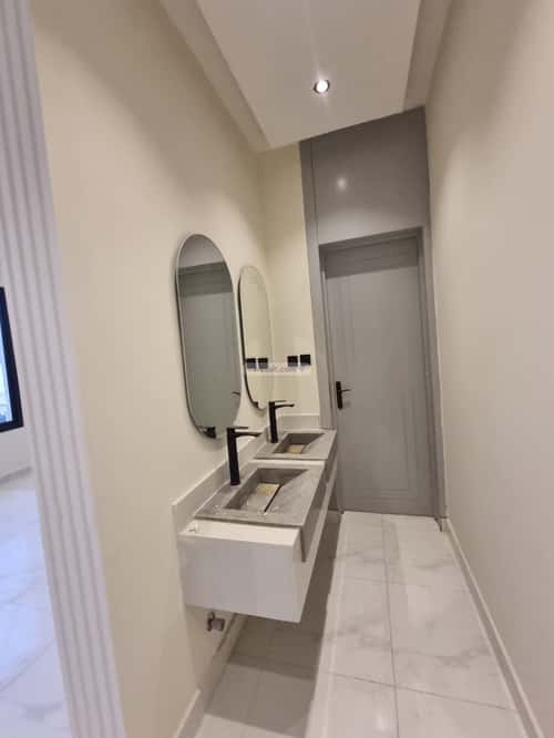 4 bedroom floor in Badr 1