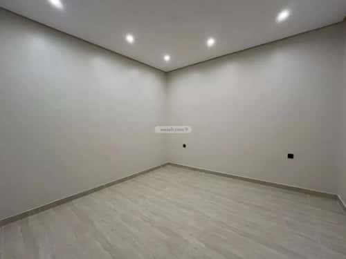 5 bedroom villa in Al Mahdiyyah 3