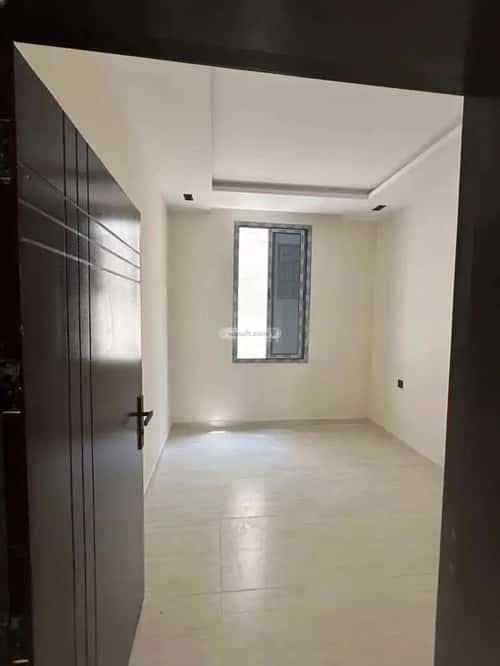 5 bedroom villa in Al Janadriyah 8