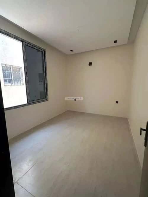 5 bedroom villa in Al Janadriyah 10