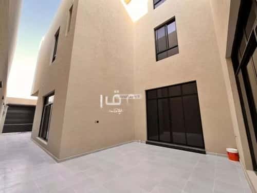 6 bedroom villa in Al Mahdiyyah 3